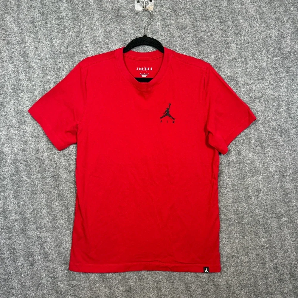Jordan Shirt‎ Mens Medium Red Short Sleeve Crewneck Tshirt Athletic Basketball